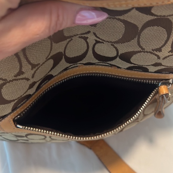 Vintage Coach Crossbody bag. - Picture 11 of 12